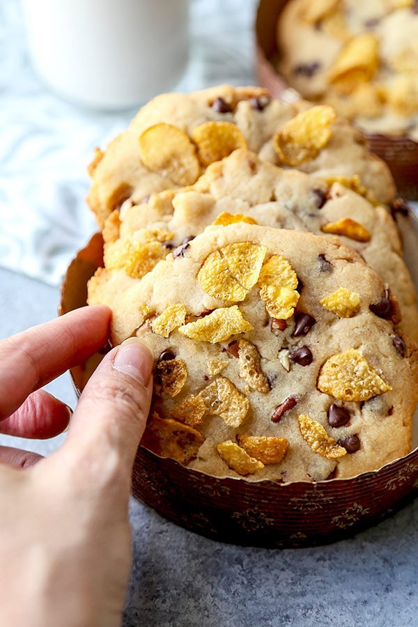 Honey Sweetened Cornflake Cookies - rice flour cookies, sugarless cookies, all natural cookies, healthy cookie recipes, Christmas cookie, Thanksgiving dessert, holiday treat, cookies and milk, chocolate chip cookie recipe | pickledplum.com