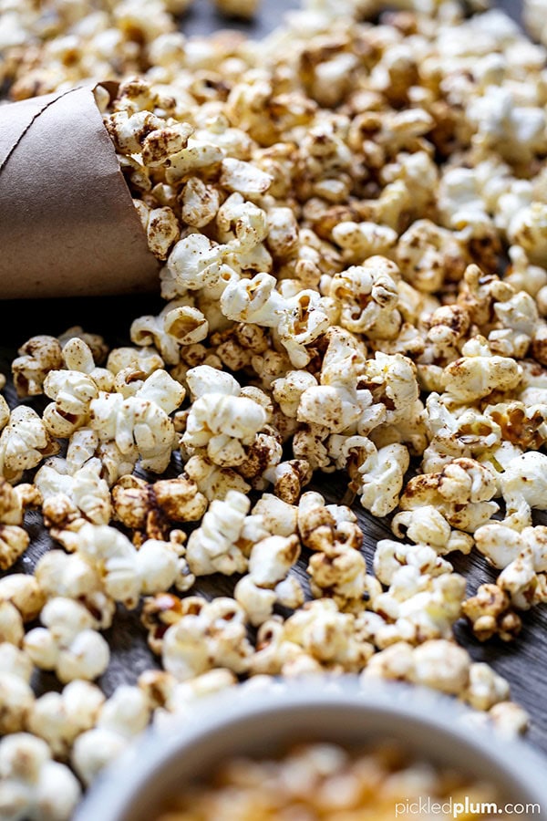 Homemade Sweet and Salty Masala Popcorn - This simple to make Homemade Sweet And Salty Masala Popcorn is the perfect flavor-forward snack for your epic Super Bowl party or a cozy movie night. homemade popcorn recipes, popcorn seasoning, popcorn bar, healthy low fat snack, weight loss, diet recipes | pickledplum.com