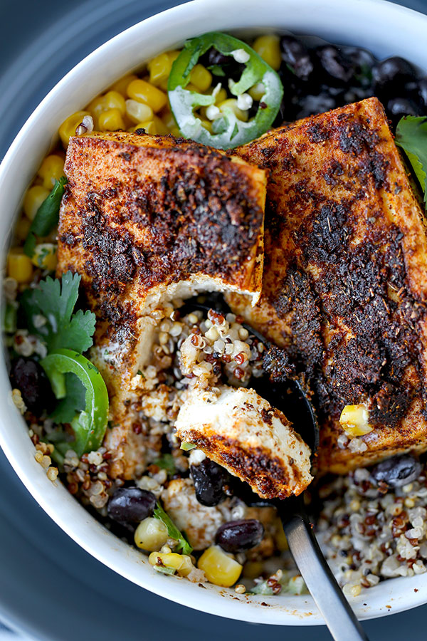 Southwestern Style Baked Tofu Steaks - a western taken on an Asian classic! plant based recipes, healthy dinner recipes, tofu recipes vegan, tofu recipes healthy, vegetarian dinner recipe | pickledplum.com