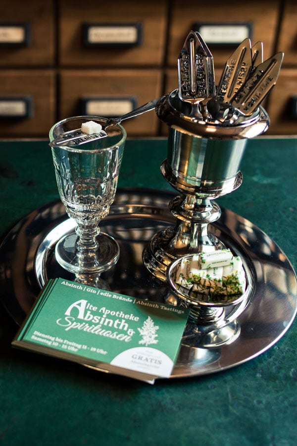 All About Absinthe - 10 facts and myths about this famous green cocktail fairy. Learn about the history, art, the effects of absinthe and if using a spoon is necessary! #absinthe #drinks #fairy | pickledplum.com