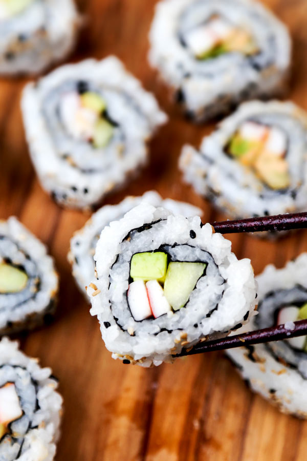 California Roll & Spicy California Roll - Easy homemade sushi recipe with a step by step How To Make video. #sushirecipes #japanesefood #healthyrecipes #californiarolls | pickledplum.com