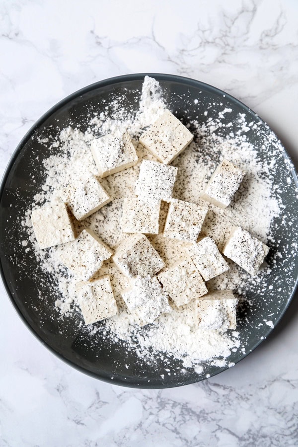 tofu cubes dusted with cornstarch | pickledplum.com