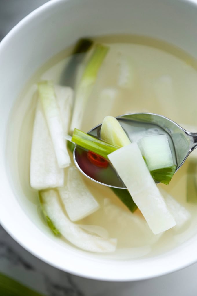 Dongchimi (Korean Radish Water Kimchi)