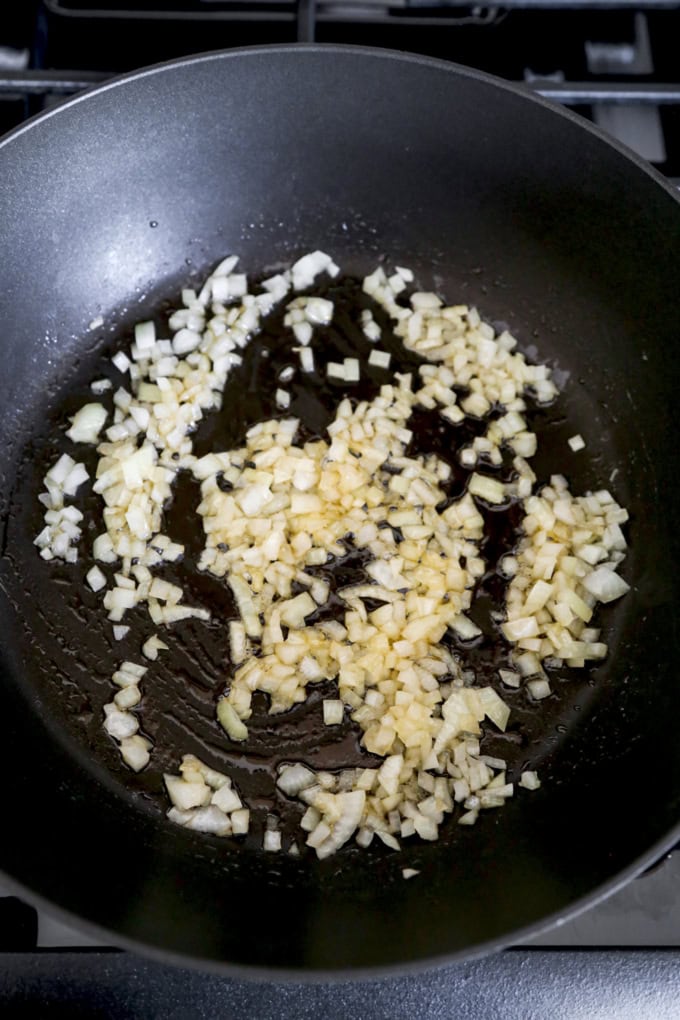 onion frying