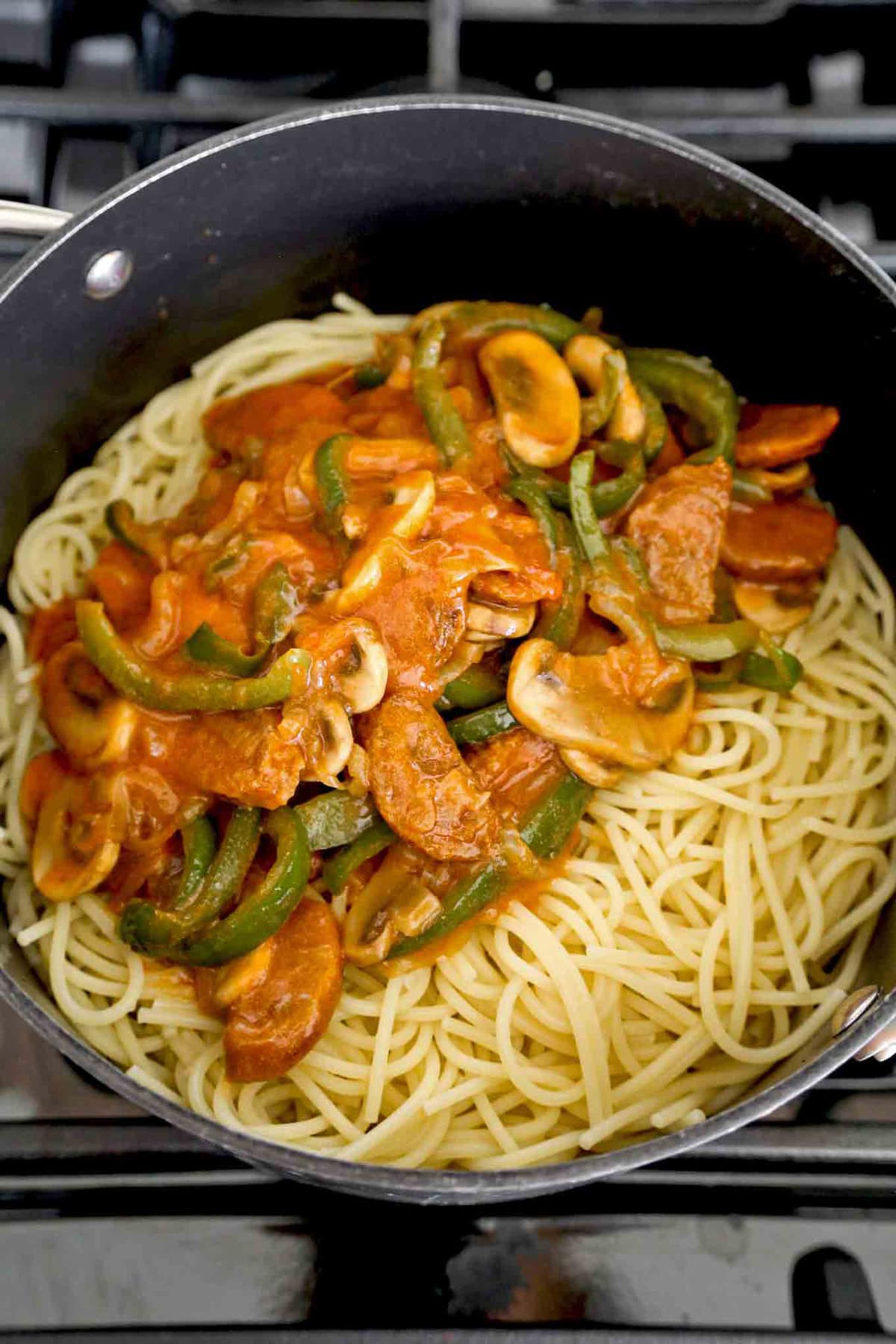 pasta with neapolitan sauce