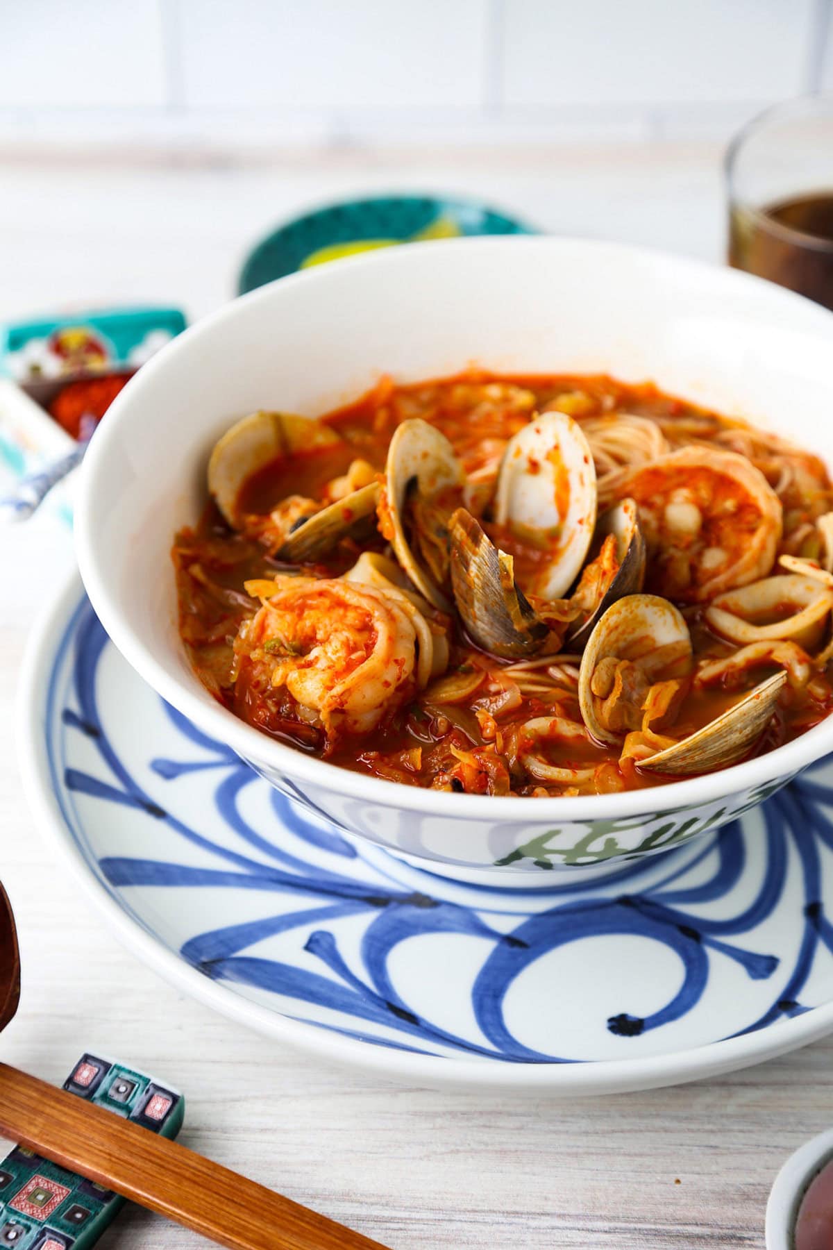 Jjamppong - Korean spicy seafood noodle soup