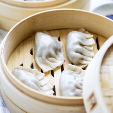 Chiftele de ciuperci și varză