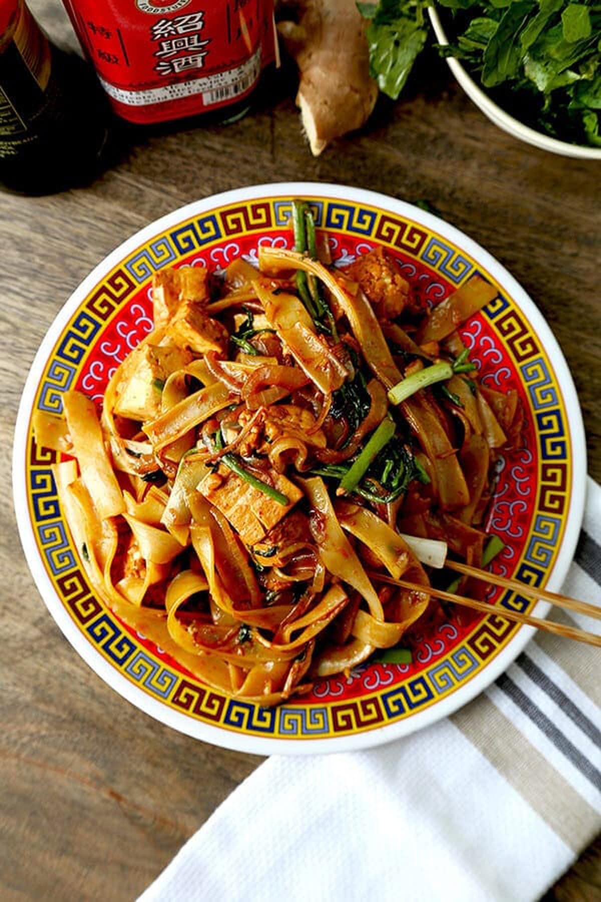 tofu chow fun - vegan chinese recipe