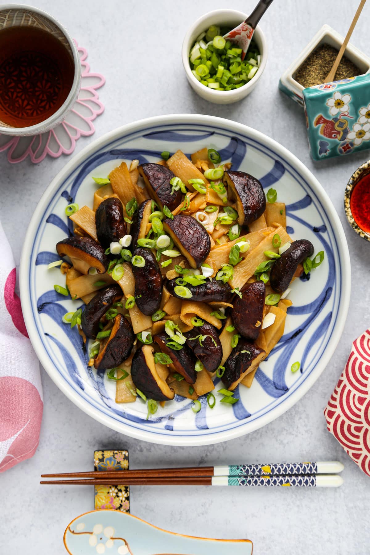 stir fried shiitake mushrooms with bamboo shoots