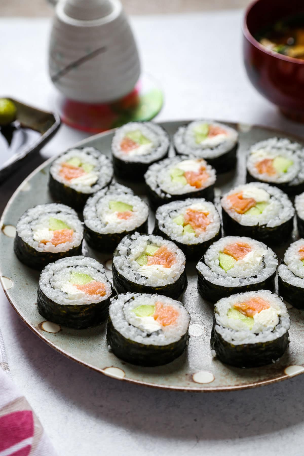 Best Philadelphia Roll Recipe - How To Make Philadelphia Sushi