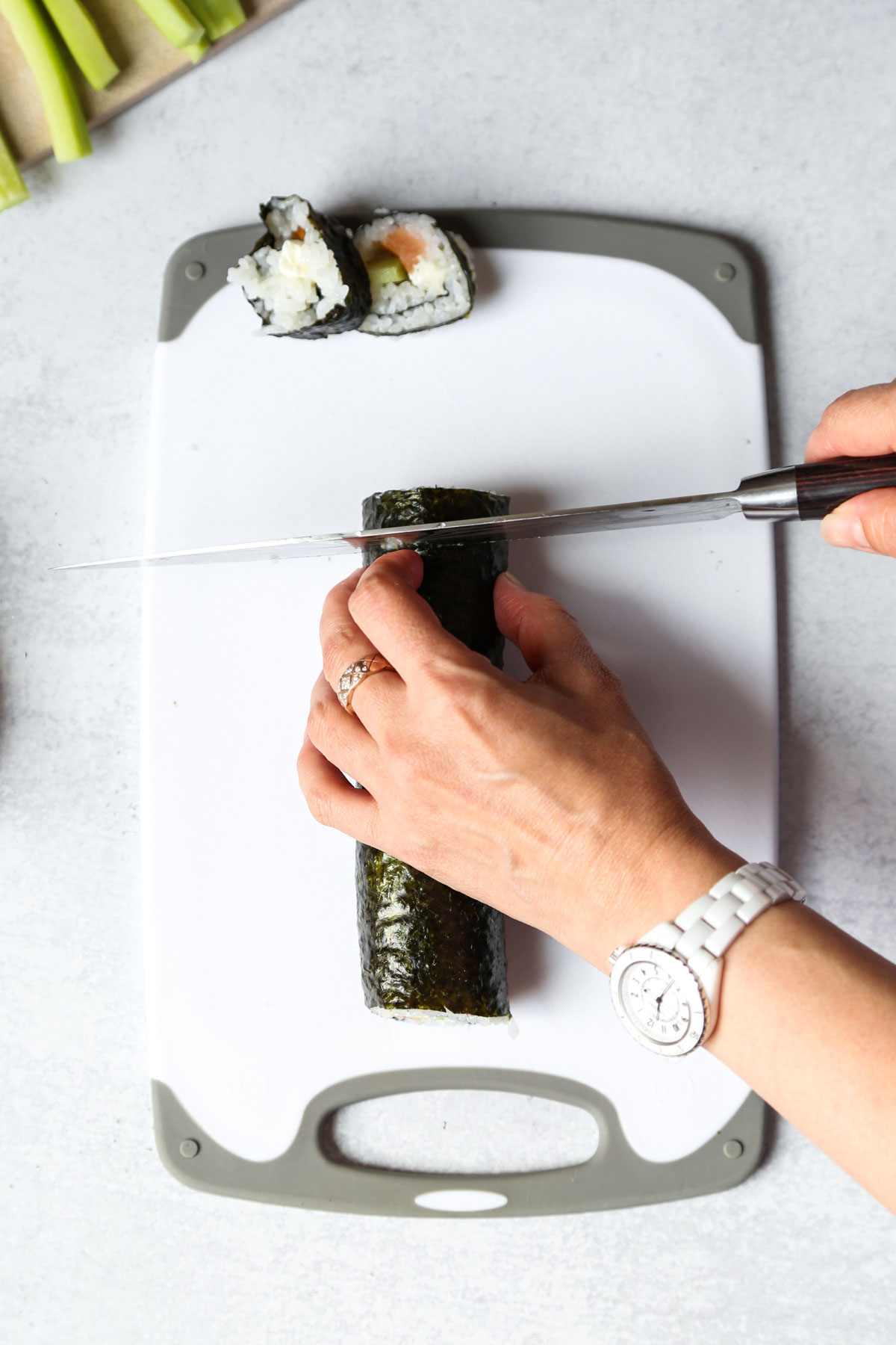 slicing sushi roll