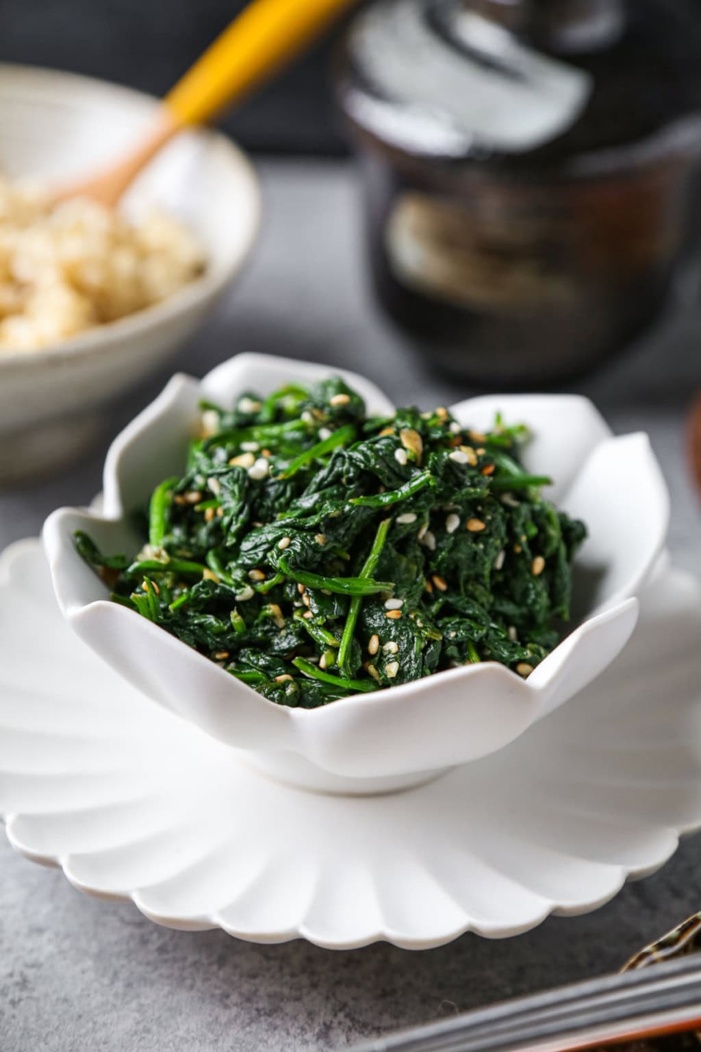 Korean Spinach Side Dish (Sigeumchi Namul) | Pickled Plum