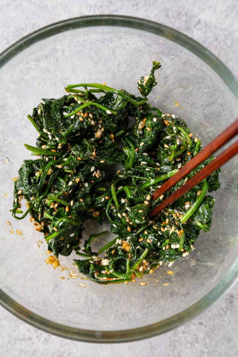 Korean Spinach Side Dish (Sigeumchi Namul) | Pickled Plum