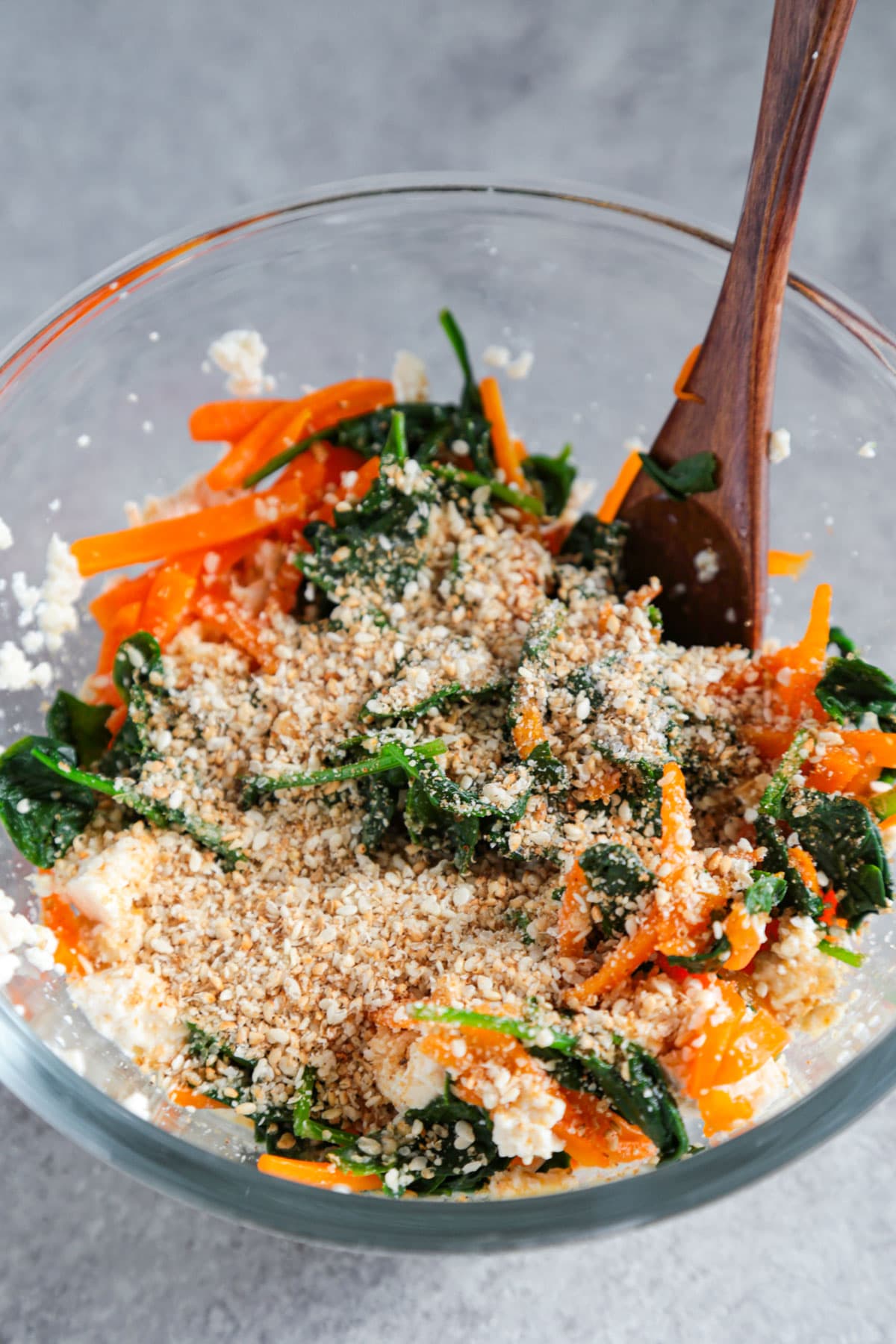 tofu, carrots, spinach, sesame seeds