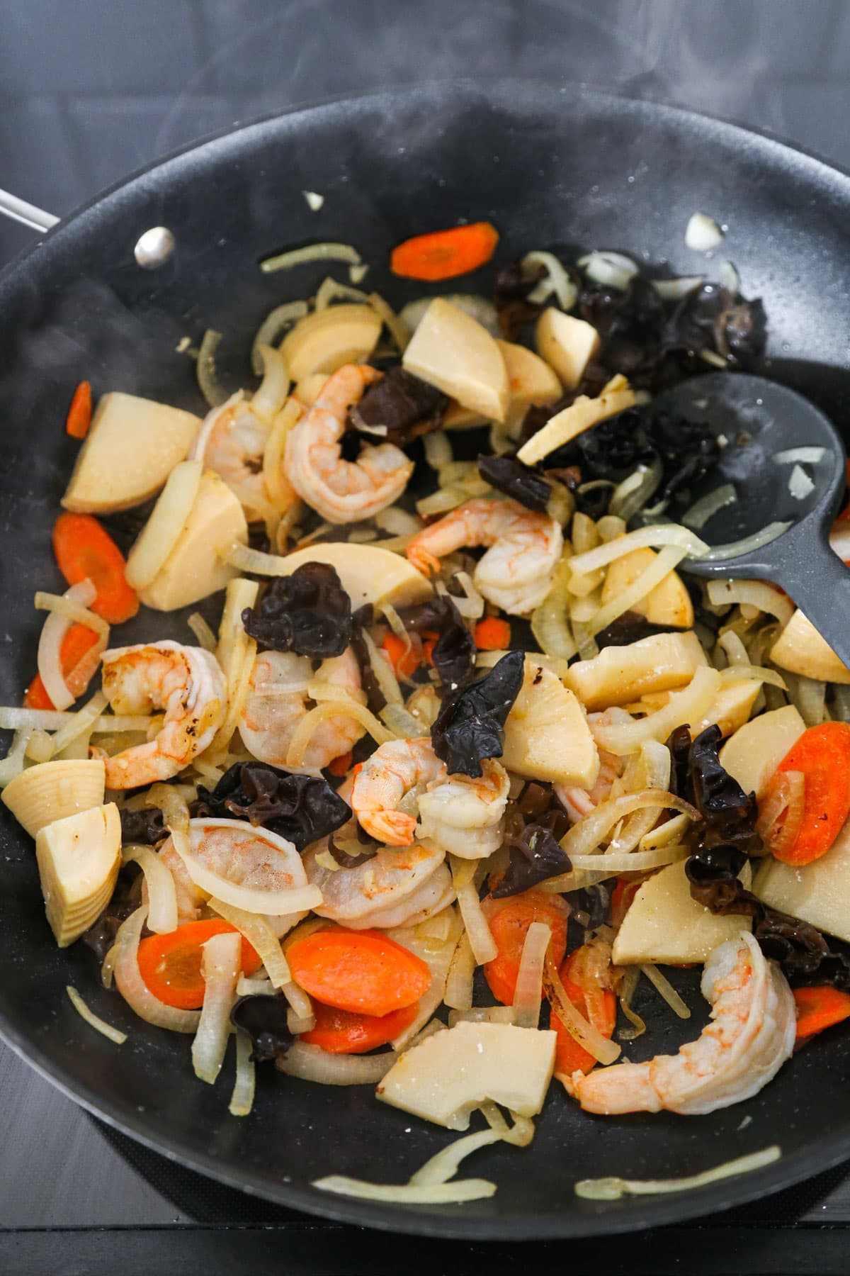 vegetables and shrimp stir fry