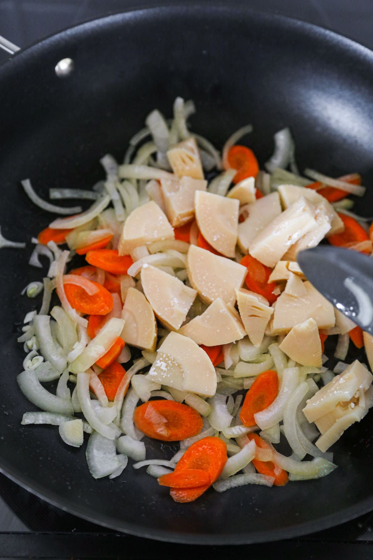 Bamboo shoot, carrots, and onions