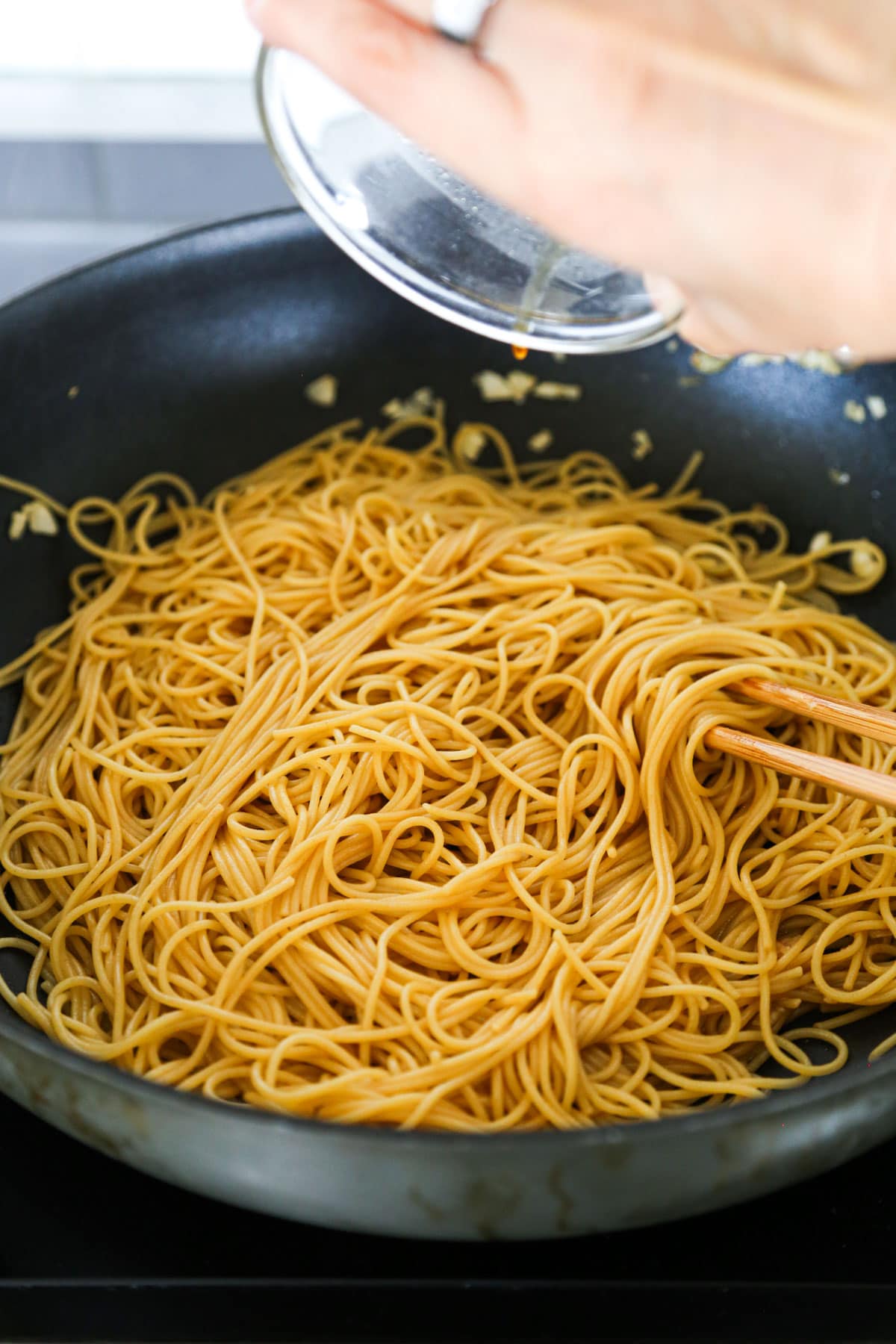 chow mein noodles in skillet