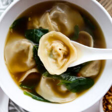 Supă Wonton de legume (馄饨汤)