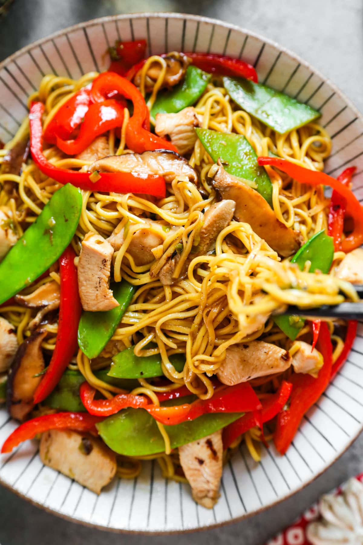 chicken chow mein