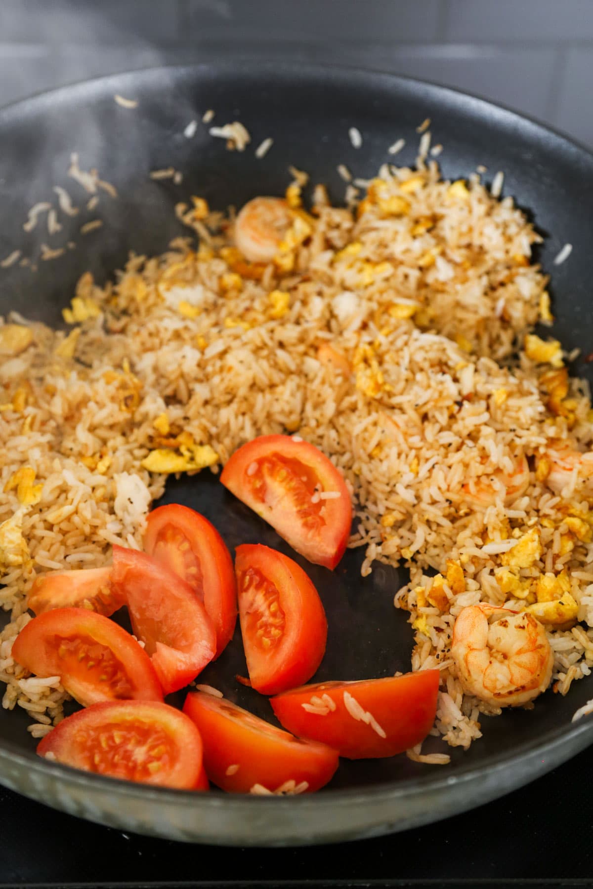 fried rice with tomatoes