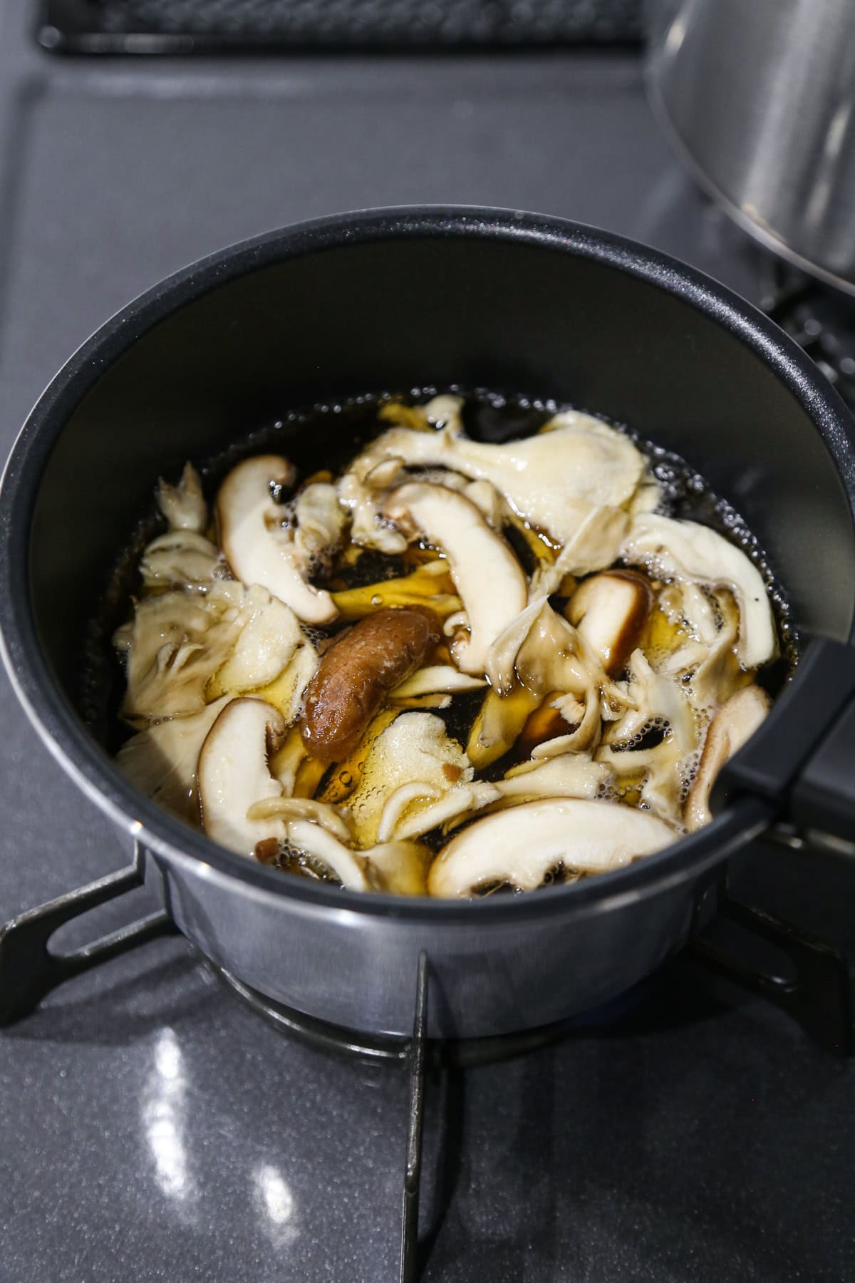 Soba Ankake With Mushroom, Yuba And Egg