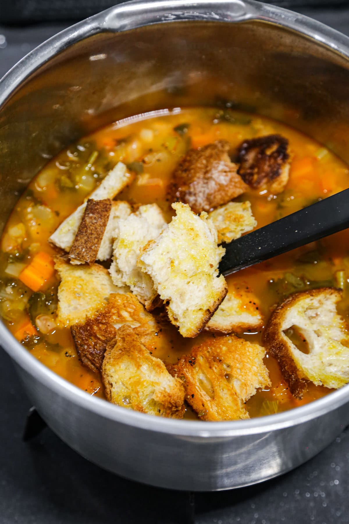 Ribollita soup